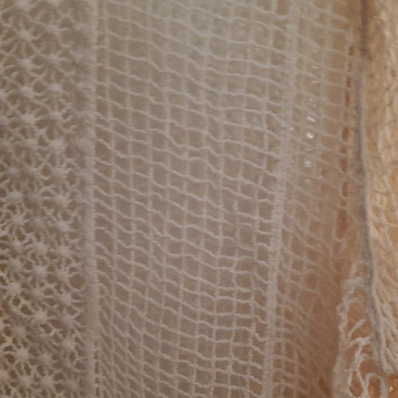 Brittany Black Cream Crochet Top - Picture 5 of 11